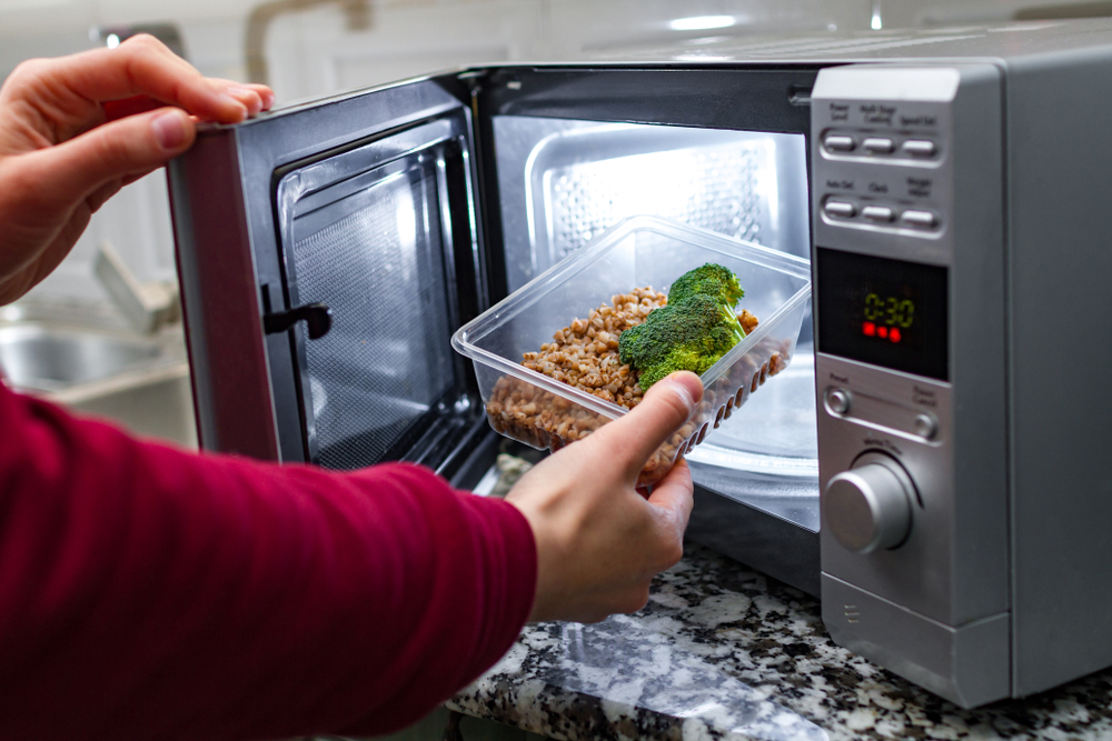 Classic meal kits and ready-made heat and eat meals